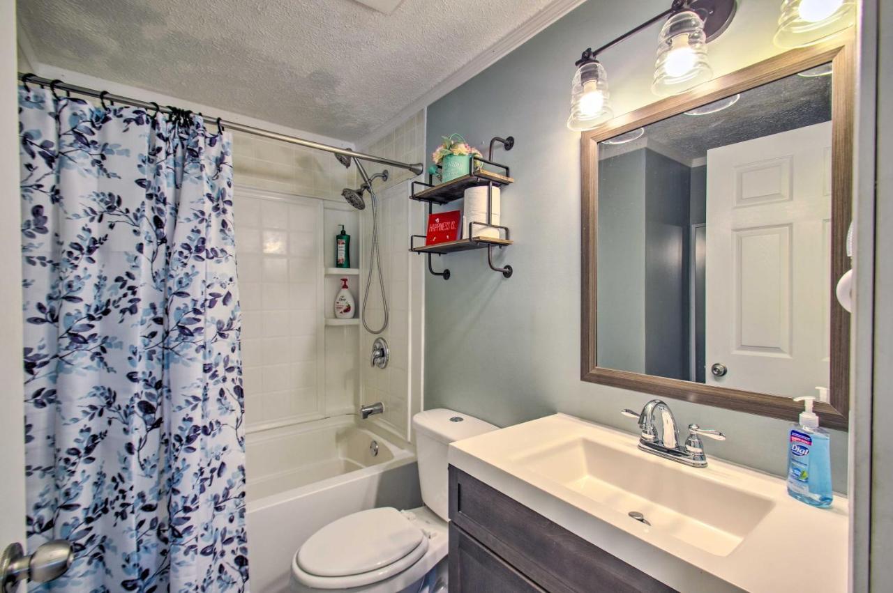 Dog-Friendly Fayetteville Home With Hot Tub! מראה חיצוני תמונה