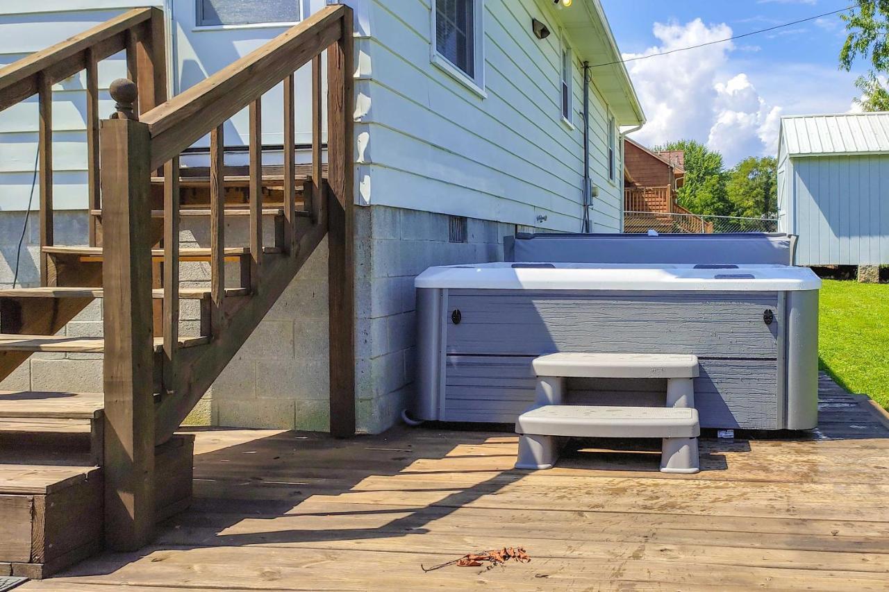 Dog-Friendly Fayetteville Home With Hot Tub! מראה חיצוני תמונה